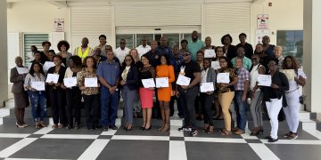 Ceremonia de certificación CERT celebra el fortalecimiento de la respuesta ante desastres en Sint Maarten