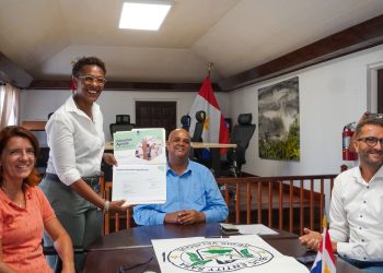 Acuerdos con Bonaire y Saba para seguir mejorando la educación