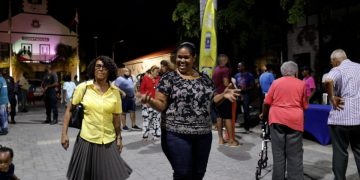 Koop Avond: un comienzo emocionante para un espectáculo de un mes de duración en el Boardwalk