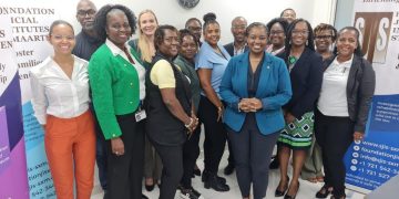 La Ministra Richardson y SIJB hablan sobre el manejo de tobilleras, el cuidado de crianzas y más