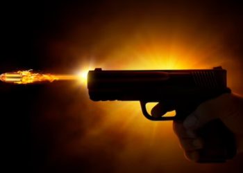 Incidente de tiroteo deja a una mujer hospitalizada