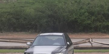 La policía de Sint Maarten hace un llamamiento para la cooperación en la preservación del estacionamiento del complejo deportivo Raoul Illidge