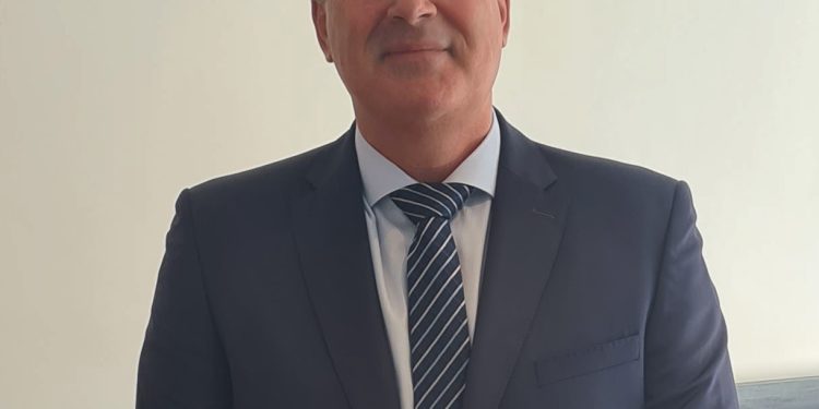 Nuevo Subjefe de Policía/Jefe de Operaciones de la Fuerza de Policía del Caribe Holandés