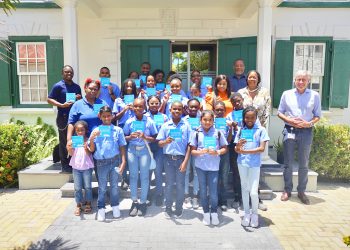 Estudiantes recorren Courthouse en preparación para cortometraje