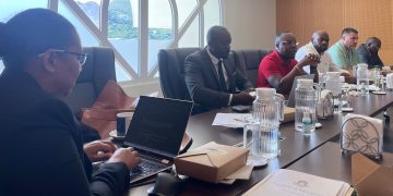 El CoM y el Presidium del Parlamento mantienen una reunión productiva