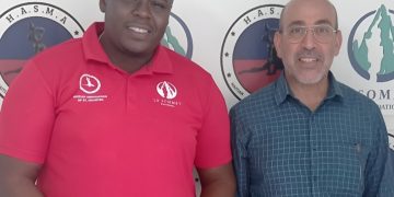 Promoción de la agricultura sostenible en St. Maarten: el presidente Fabio Doralice se reúne con el especialista agrícola Dr. Ali El-Kharbotly