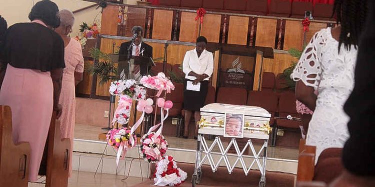 Funeral de la bebé que murió en la guardería