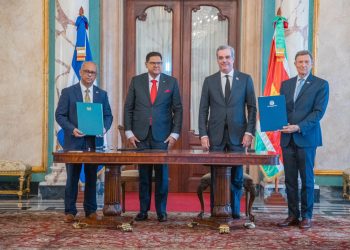 Dominican Republic and Suriname seal agreement to strengthen air transport between both countries