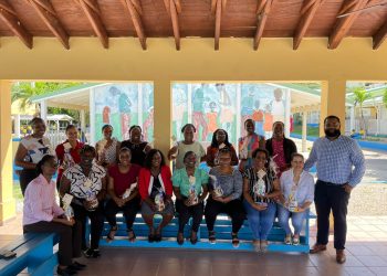 El candidato del Partido UP, Maingrette, reconoce a los docentes de St. Maarten en el Día Mundial de los Docentes