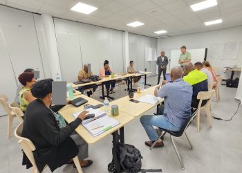 La policía de Sint Maarten se compromete a mejorar los servicios públicos mediante mejoras e iniciativas de colaboración