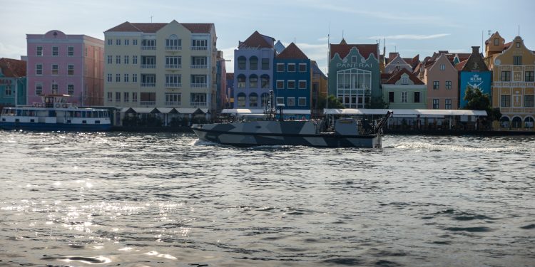 Nuevo buque de la Royal Navy, el “Hydrograaf”, temporalmente en Curaçao y Aruba