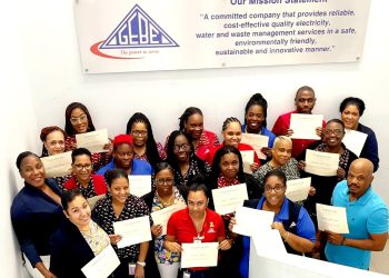 La gerencia y el personal de NV GEBE completaron con éxito un retiro legendario de servicio al cliente