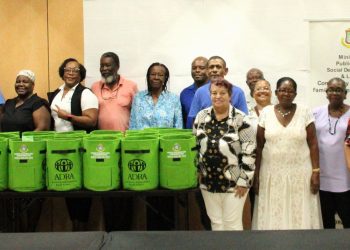 CDFHA y ADRA unen fuerzas y donan bolsas de cultivo