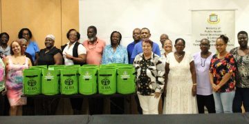 CDFHA y ADRA unen fuerzas y donan bolsas de cultivo