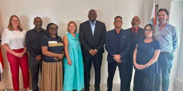 El Ministro Ottley marca un hito en el proyecto de salud mental