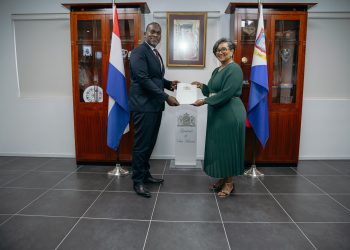“Ceremonia de juramento de la gobernadora interina, Dra. Emiko Bird-Lake”