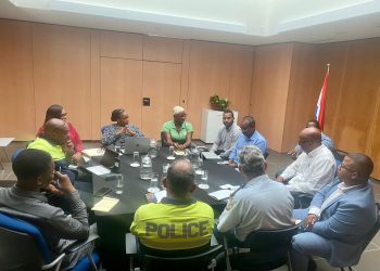 Varios Ministerios se unen para abordar la congestión del tráfico y encontrar soluciones