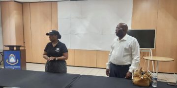 El Ministerio de Justicia organiza una reunión sobre transporte en autobús para abordar los desafíos del tráfico escolar