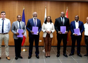 Histórico acuerdo sobre el agua firmado entre NV GEBE y SAUR