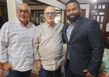 El ex-presidente Mejía agradece la inversión y las iniciativas de política pública de Kevin Maingrette