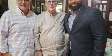 El ex-presidente Mejía agradece la inversión y las iniciativas de política pública de Kevin Maingrette