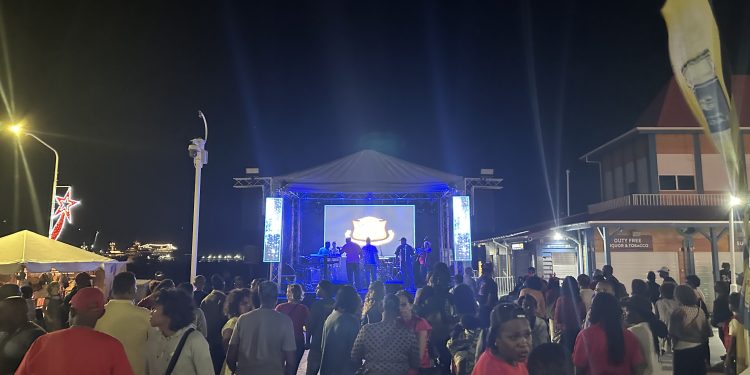 Philipsburg se transforma en un país mágico de las maravillas: un fin de semana de festividades y espíritu comunitario