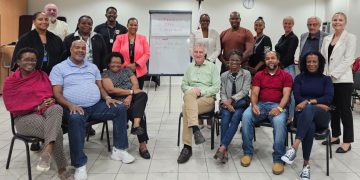 Los Secretarios Generales del Gobierno y los miembros del Grupo de Enfoque sobre Satisfacción de los Empleados se unen a un taller para mejorar las relaciones