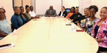 El Ministerio de VSA y NIPA lanzan la Beca Ottley Opportunity (OOS) para el desarrollo de la fuerza laboral local, respaldado por importantes inversores