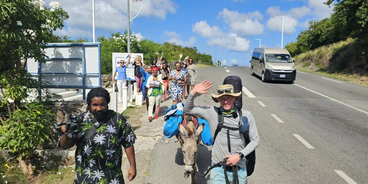 Crear un sendero cultural que una St. Maarten/St. Martín a Europa