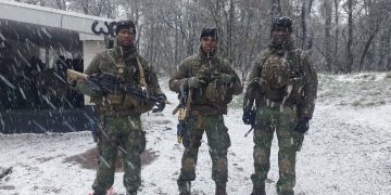 Tres soldados de Curaçao participan en entrenamiento de oficiales para marines en Holanda