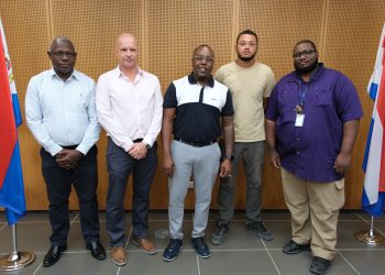 Proyecto de caminos laterales