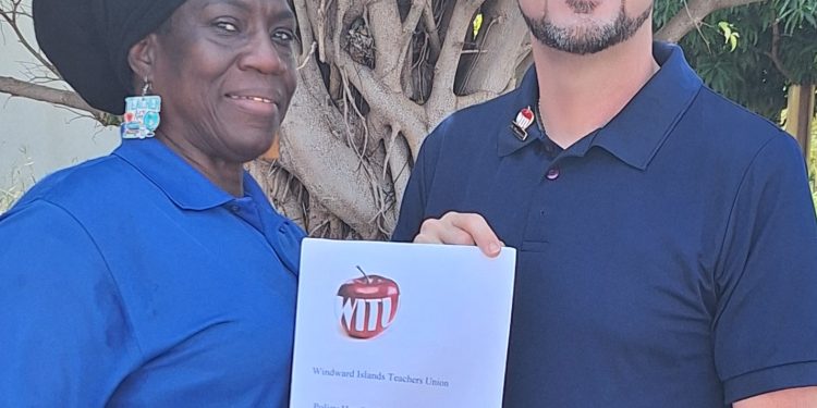 El Sindicato de Docentes de las Islas de Barlovento (WITU) lanza un manual de políticas integral para sus miembros