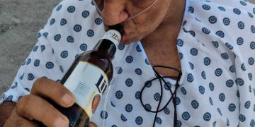 SMMC sirvió “cerveza” a un paciente de Covid en UCI