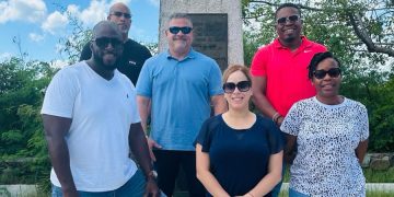 La Fuerza de Policía de Sint Maarten se embarca en un entrenamiento innovador con la Policía comunitaria y colaboración regional