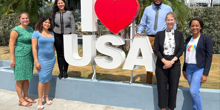 El Consulado General de los Estados Unidos en Curaçao anuncia becarios 2024 para la Iniciativa de Líderes Jóvenes de las Américas (YLAI)