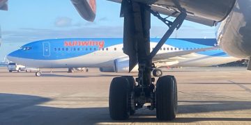 Repuesta de emergencia en la pista de PJIA mientras la alarma de humo activa la inspección