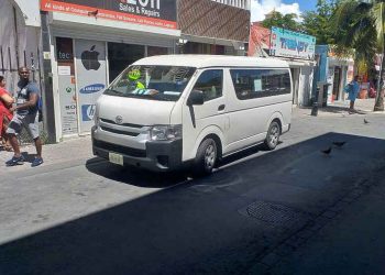 El año pasado se emitieron 142 permisos de Taxi y 97 permisos de autobús