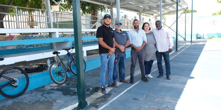 El Ministerio de VROMI completa el proyecto de renovación colaborativa en Simpson Bay Court