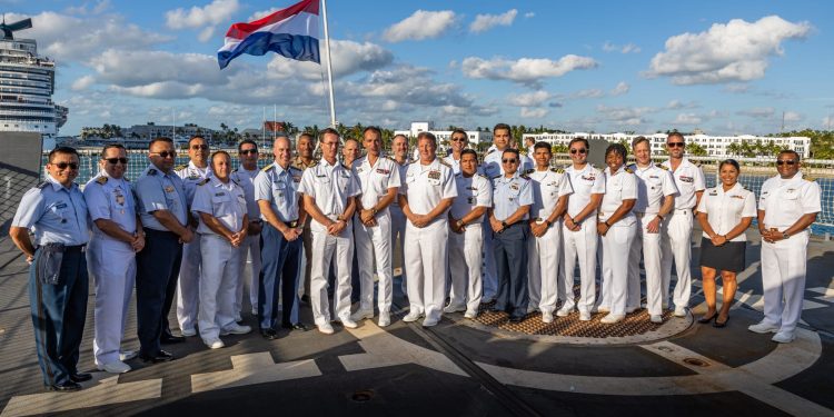 30 años de colaboración entre los Estados Unidos de América y los Países Bajos, en operaciones contra el narcotráfico, se conmemoran con el regreso de un patrullero para la Región del Caribe