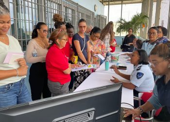 Detención y reintegración exitosa del mercado de la información con grande Participación de Socios de la Cadena