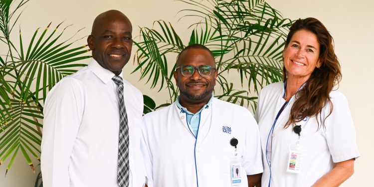 SMMC realiza la primera cirugía mamaria con colgajo DIEP