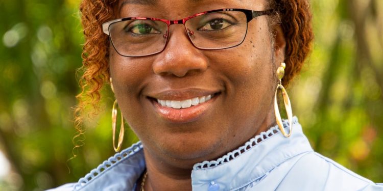 Los premios CIBC Caribbean FirstStars elogian a los empleados destacados