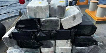 Marina intercepta más de una tonelada de cocaína en el Caribe en 4 días