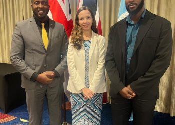 Ministro Lyndon Lewis asiste a la Oficina de las Naciones Unidas contra la Droga y el Delito (UNODC) Programa Global de Ciberseguridad en Puerto España (Trinidad)