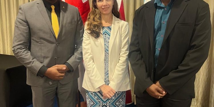 Ministro Lyndon Lewis asiste a la Oficina de las Naciones Unidas contra la Droga y el Delito (UNODC) Programa Global de Ciberseguridad en Puerto España (Trinidad)