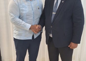 El Ministro Gumbs se reunió con el Primer Ministro de Anguila, Webster