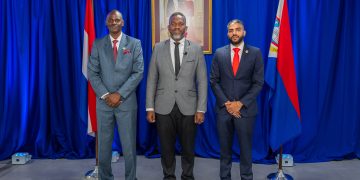 “El gobernador Baly toma juramento a los nuevos Parlamentarios”