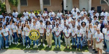 Los Clubes Rotarios de Sint Maarten celebran el premios Rotary al liderazgo juvenil
