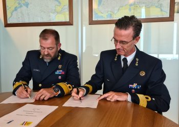 Pacto renovado entre Defensa y Guardacostas