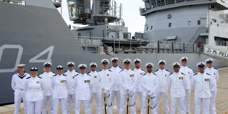 Max Borsboom nuevo comandante Zr.Ms. Pelikaan